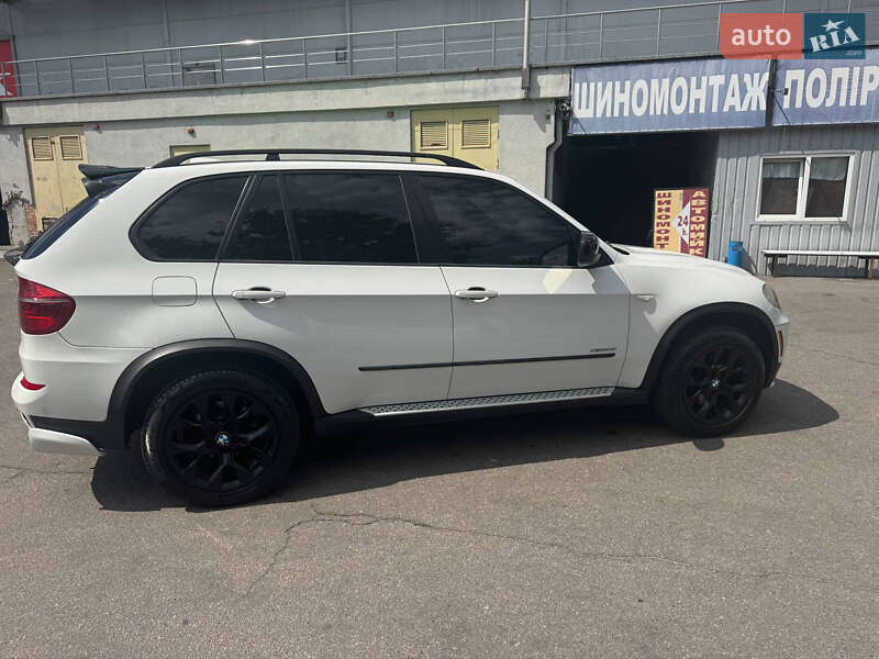 Внедорожник / Кроссовер BMW X5 2012 в Киеве