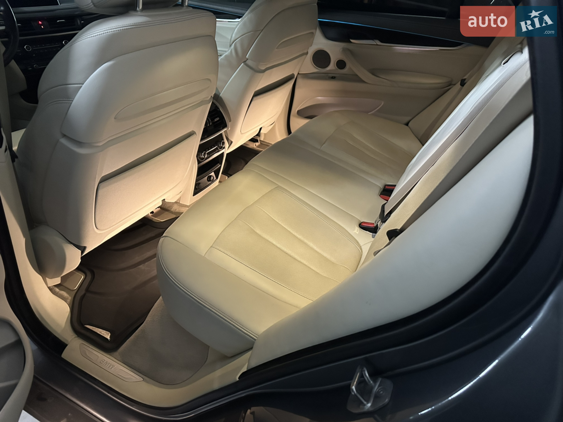 2016 BMW X5 - мініатюра 24