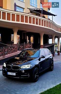 Позашляховик / Кросовер BMW X5 2017 в 