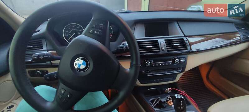 Позашляховик / Кросовер BMW X5 2011 в Ковелі