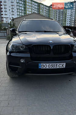 Позашляховик / Кросовер BMW X5 2011 в Івано-Франківську