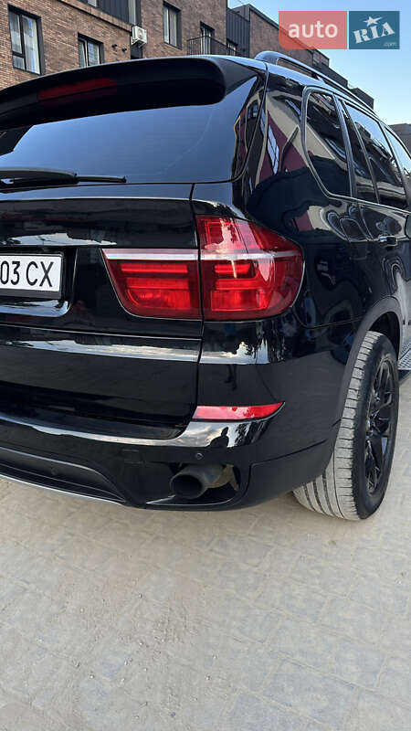 Позашляховик / Кросовер BMW X5 2011 в Івано-Франківську
