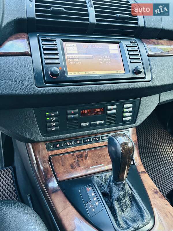 Позашляховик / Кросовер BMW X5 2006 в Івано-Франківську