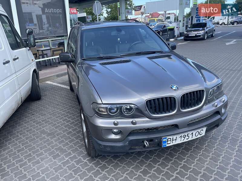Внедорожник / Кроссовер BMW X5 2004 в Одессе