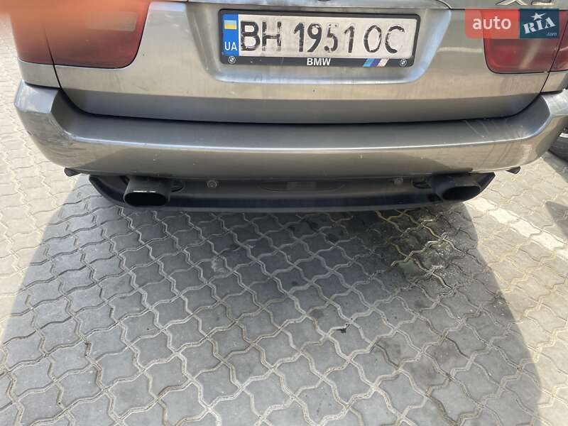 Внедорожник / Кроссовер BMW X5 2004 в Одессе