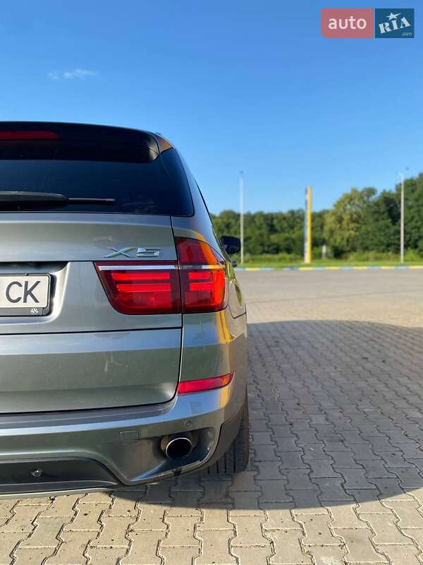 Позашляховик / Кросовер BMW X5 2013 в Новоселиці