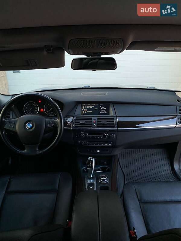 Позашляховик / Кросовер BMW X5 2013 в Новоселиці