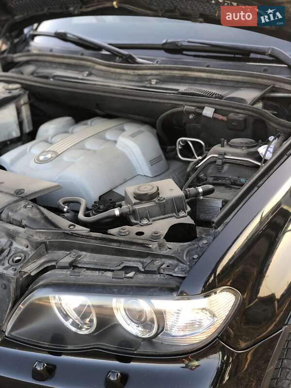 Внедорожник / Кроссовер BMW X5 2005 в Одессе