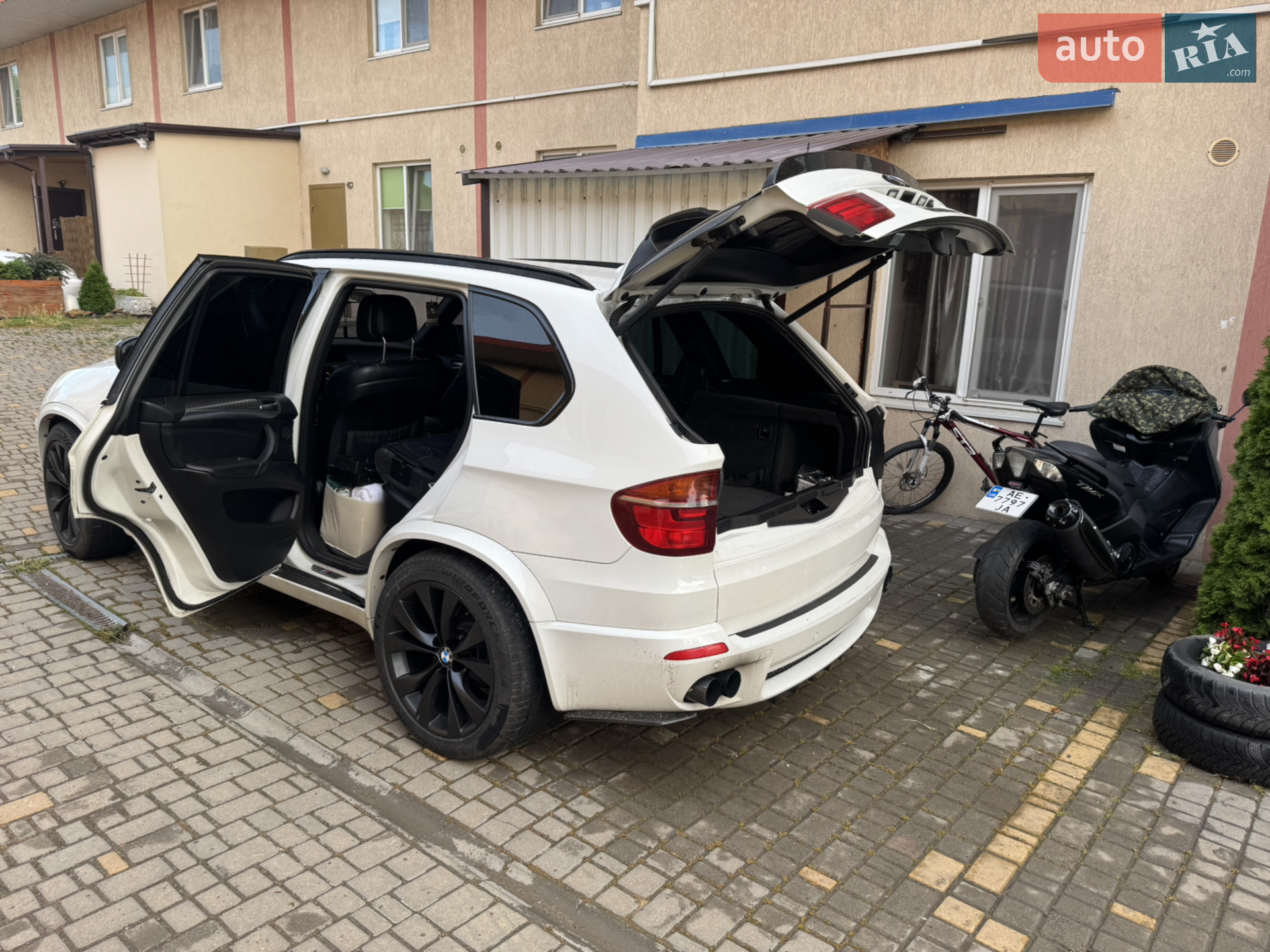 2010 BMW X5 - мініатюра 6