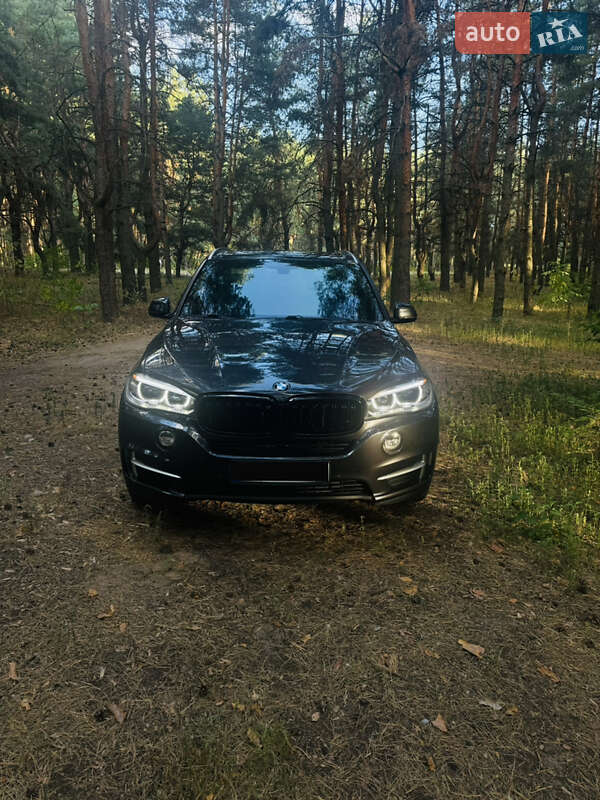Внедорожник / Кроссовер BMW X5 2017 в Каменском