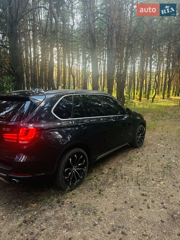 Внедорожник / Кроссовер BMW X5 2017 в Каменском