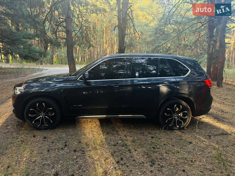Внедорожник / Кроссовер BMW X5 2017 в Каменском