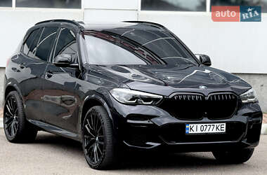 Внедорожник / Кроссовер BMW X5 2021 в 