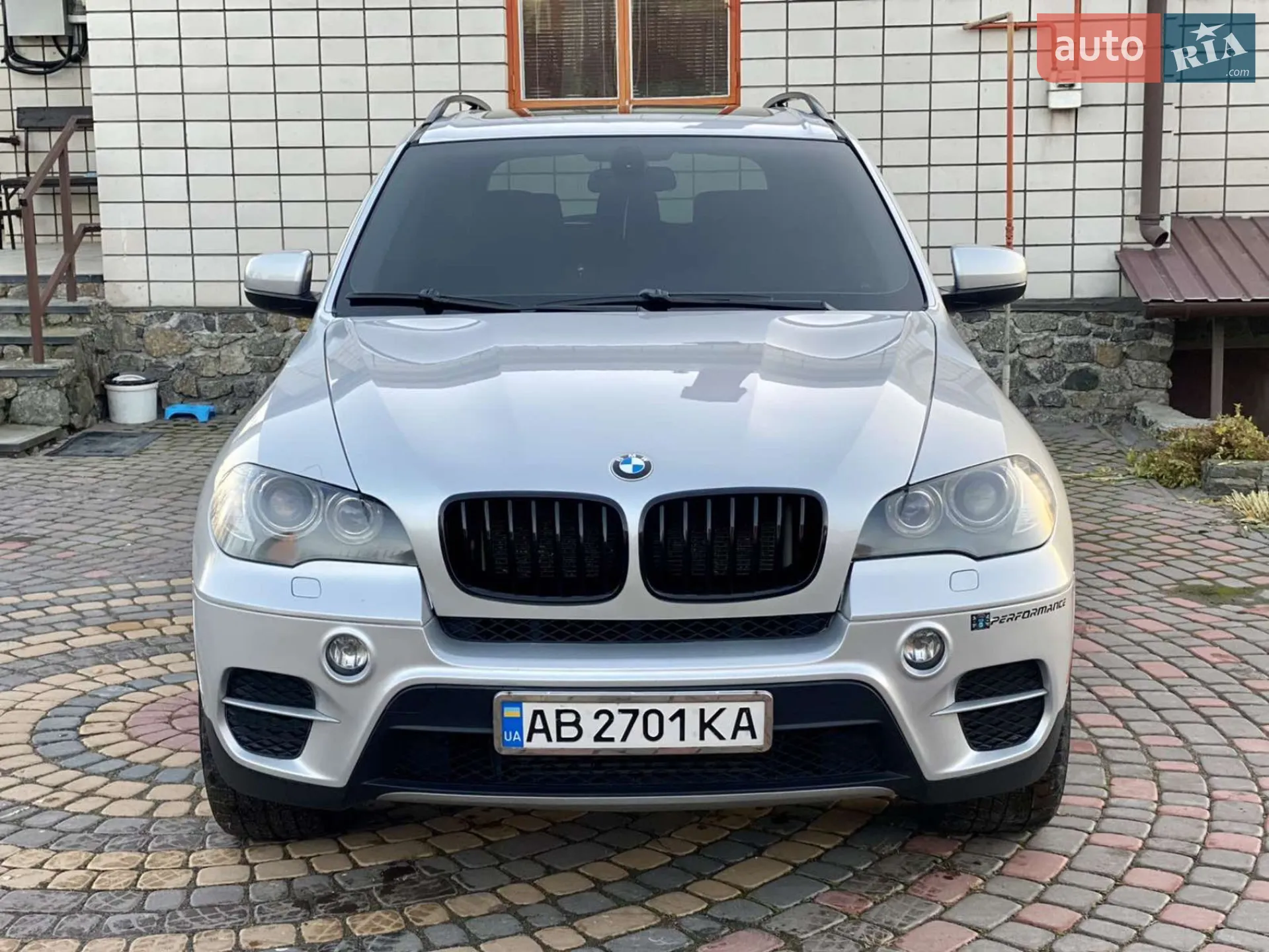 2010 BMW X5 - фото 1