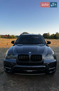 Внедорожник / Кроссовер BMW X5 2011 в Черноморске
