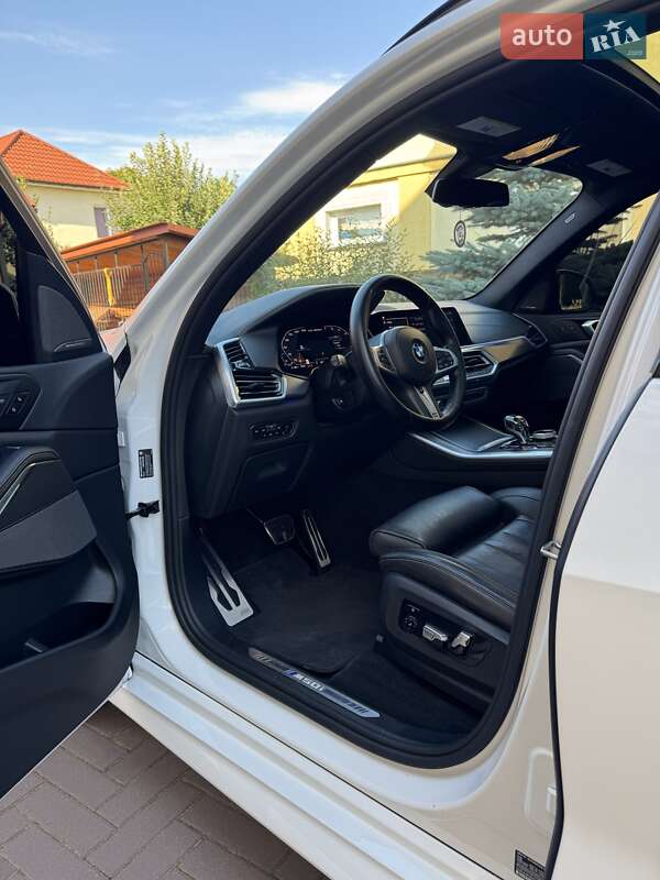 Внедорожник / Кроссовер BMW X5 2020 в Нововолынске