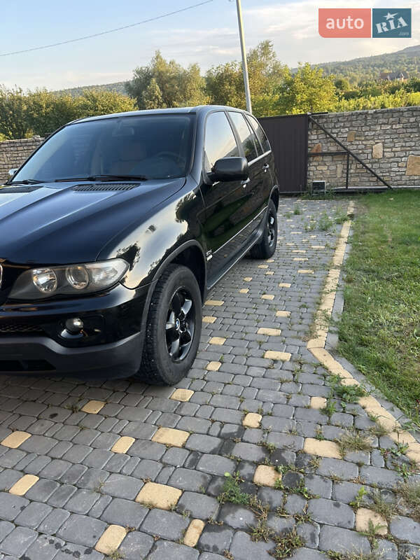 Внедорожник / Кроссовер BMW X5 2003 в Черновцах