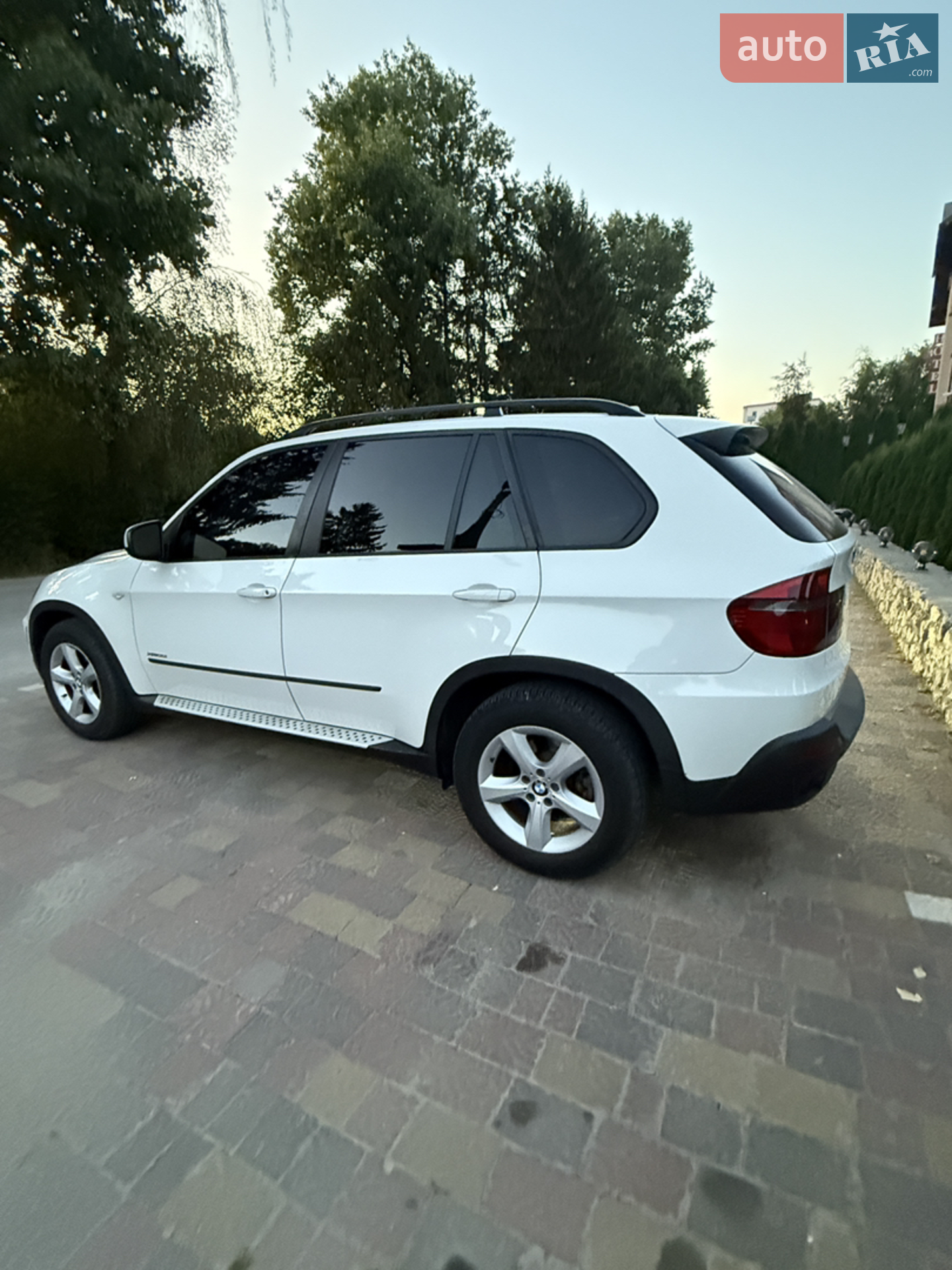 2010 BMW X5 - мініатюра 3