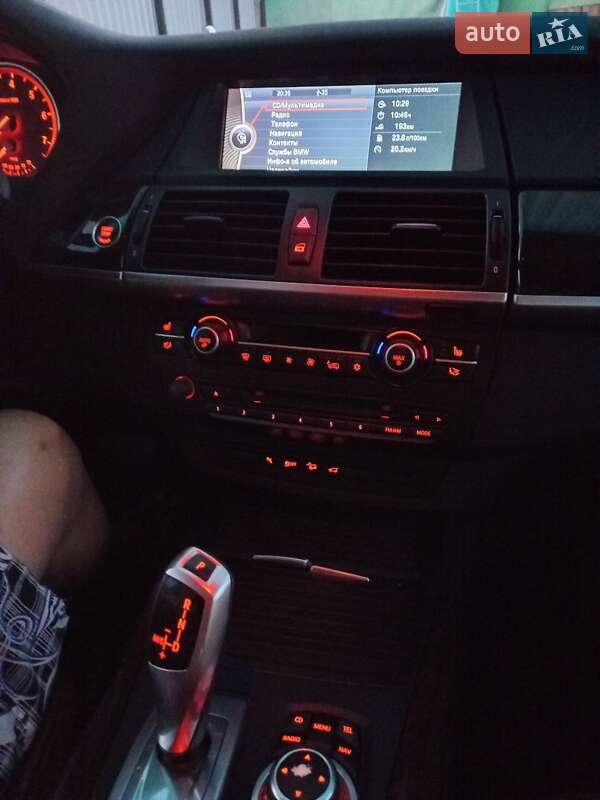 Внедорожник / Кроссовер BMW X5 2010 в Балте