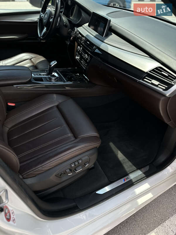 Позашляховик / Кросовер BMW X5 2016 в Миколаєві