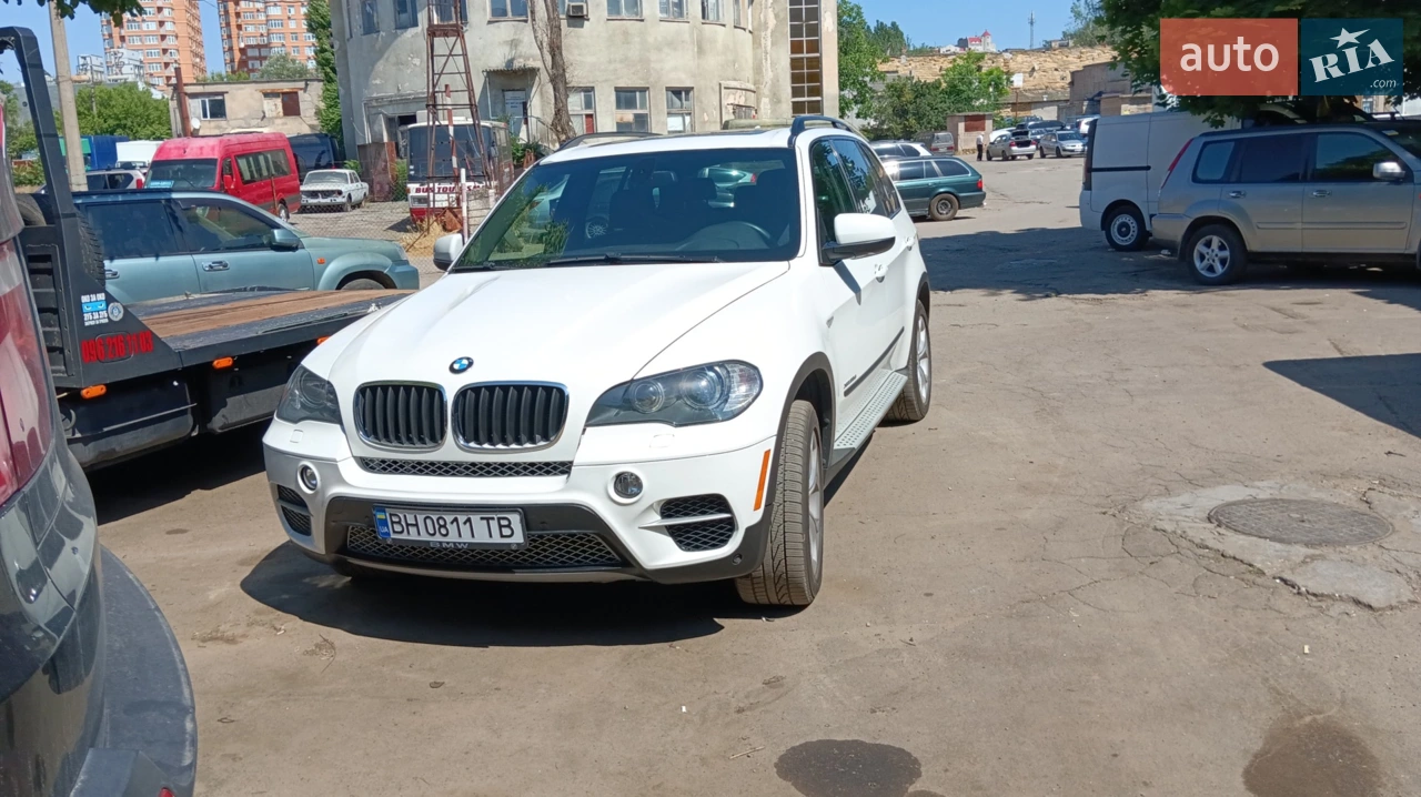 2010 BMW X5 - мініатюра 28