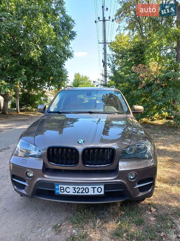 Внедорожник / Кроссовер BMW X5 2010 в Балте