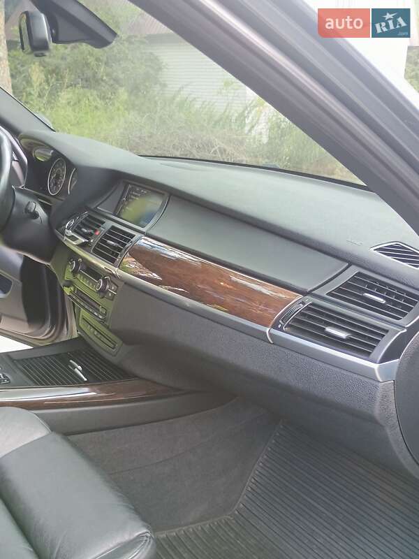 Внедорожник / Кроссовер BMW X5 2012 в Василькове