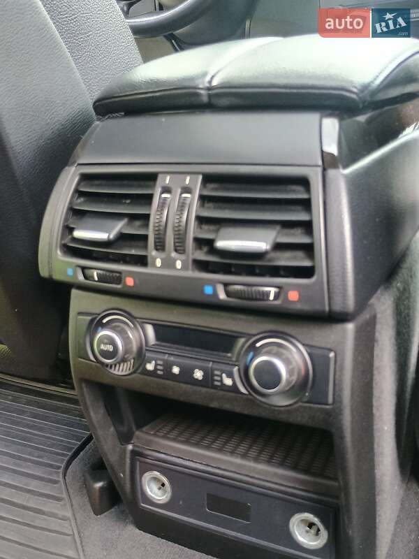 Внедорожник / Кроссовер BMW X5 2012 в Василькове