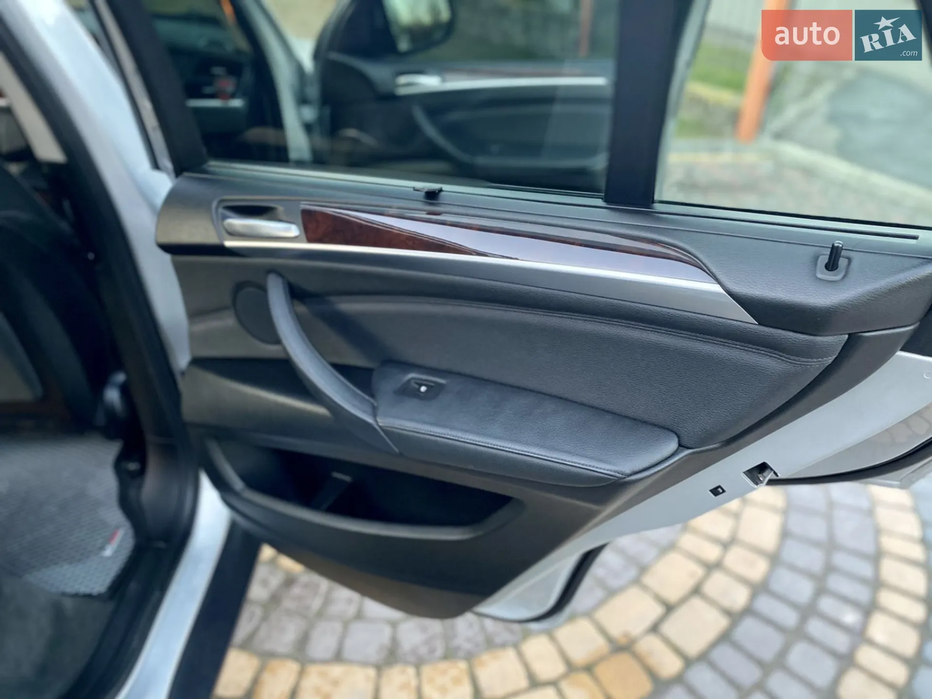 2010 BMW X5 - мініатюра 16