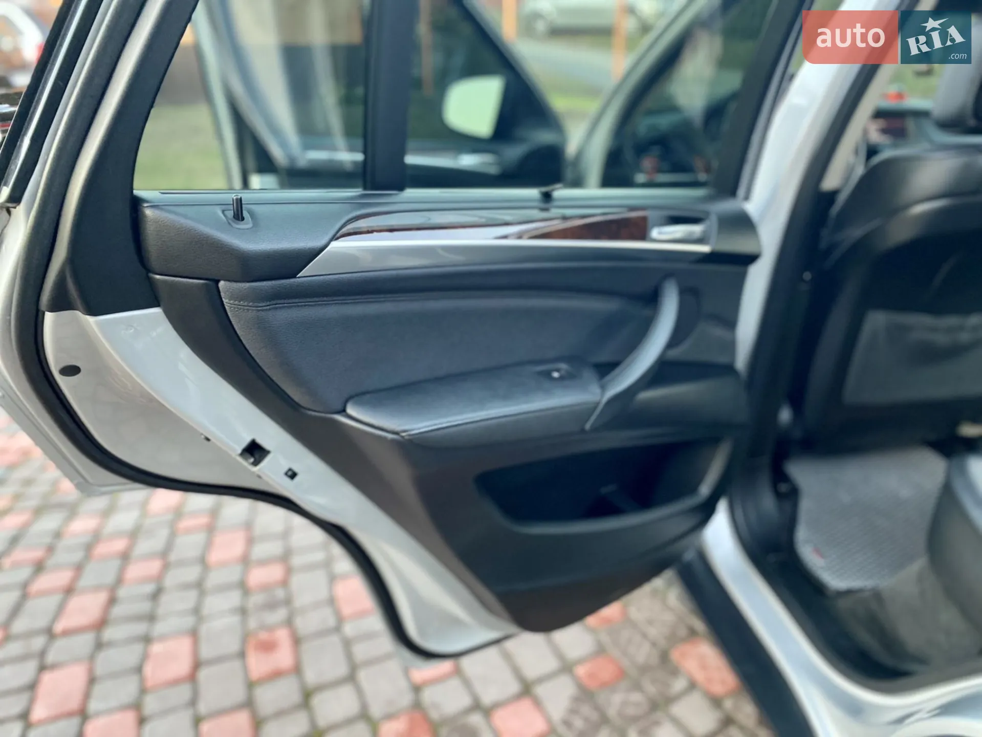 2010 BMW X5 - мініатюра 24