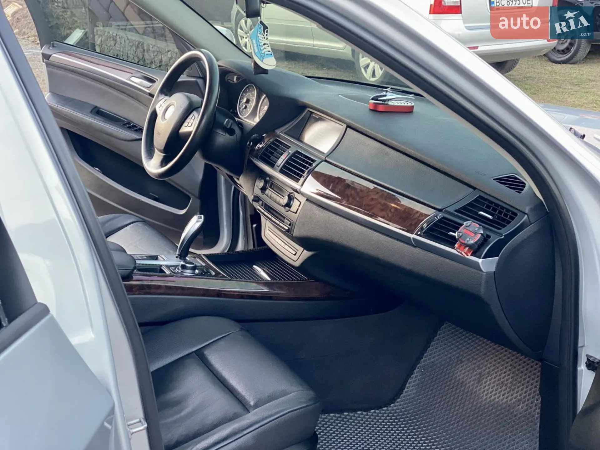 2010 BMW X5 - мініатюра 31