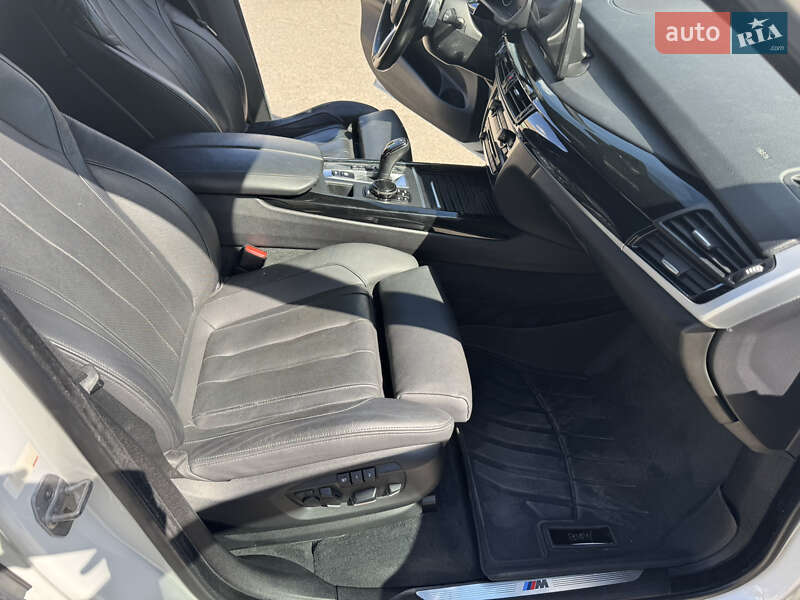 Позашляховик / Кросовер BMW X5 2015 в Києві