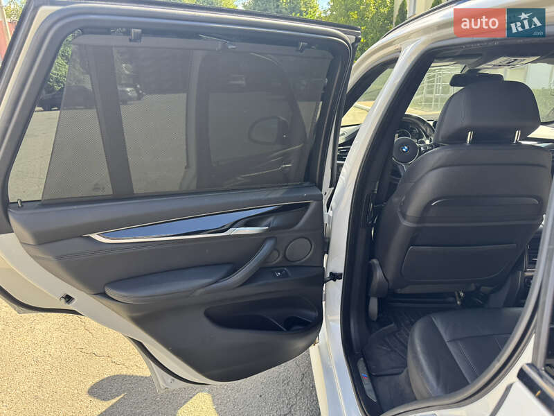 Позашляховик / Кросовер BMW X5 2015 в Києві