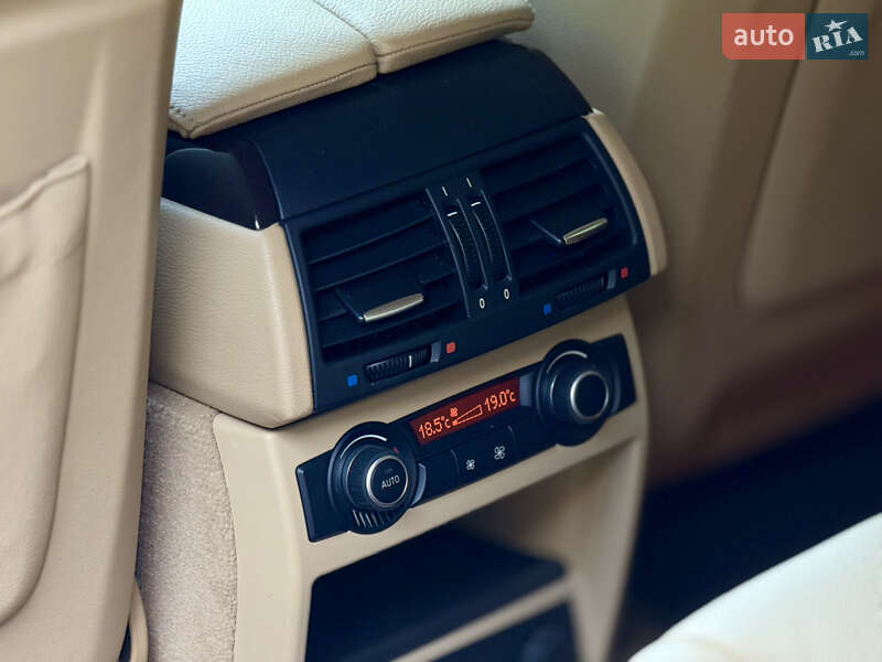 Позашляховик / Кросовер BMW X5 2011 в Харкові