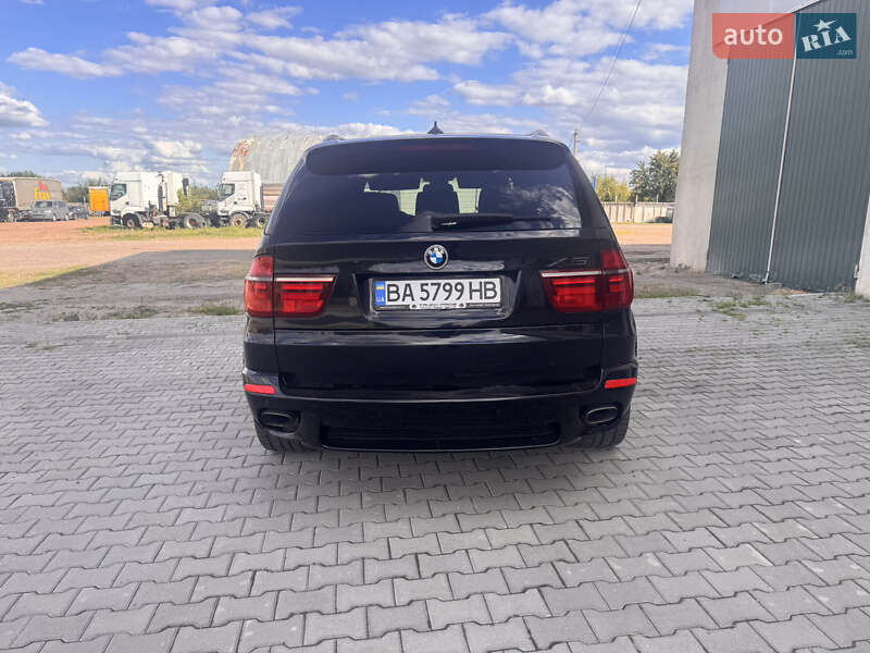 Внедорожник / Кроссовер BMW X5 2010 в Александрие