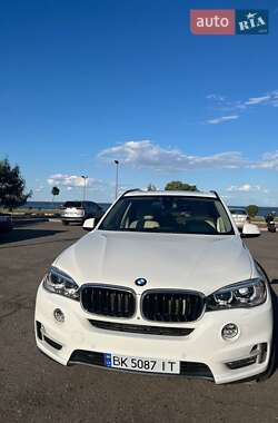 Внедорожник / Кроссовер BMW X5 2015 в Черкассах