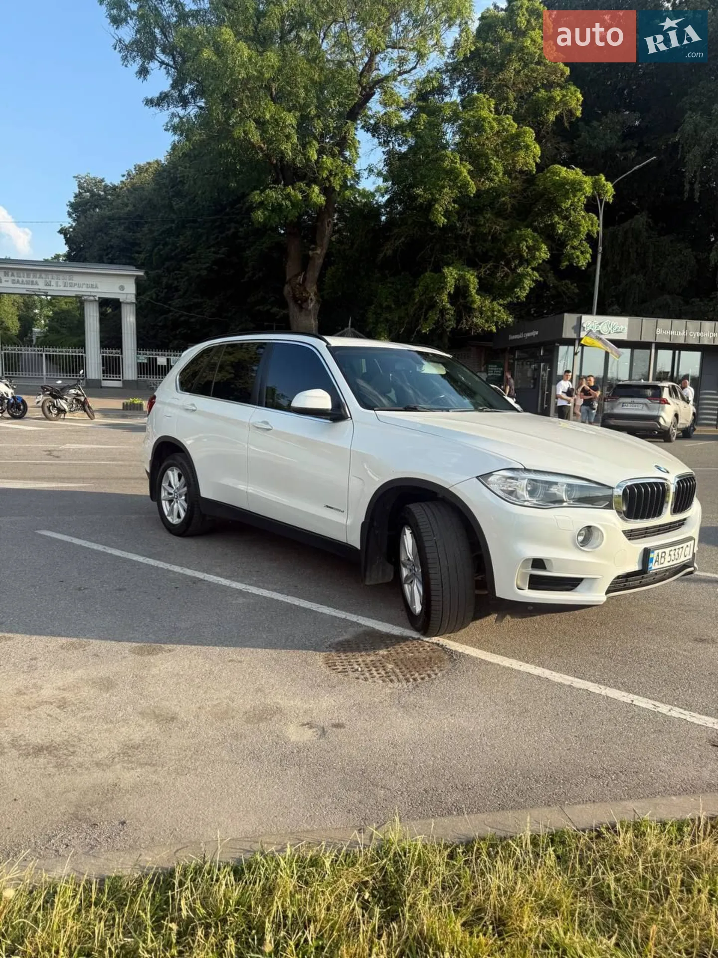 2016 BMW X5 - мініатюра 2