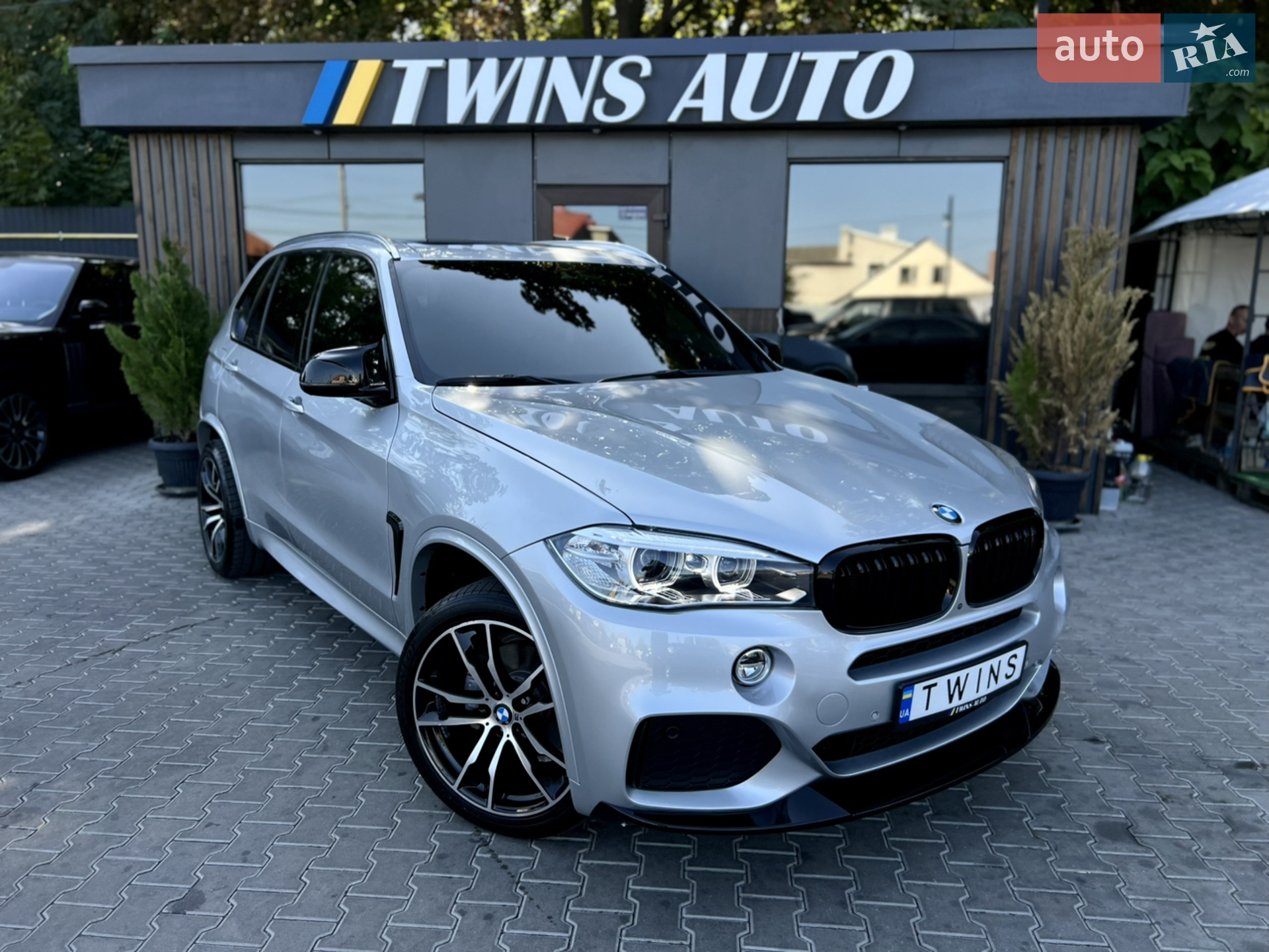 2017 BMW X5 - мініатюра 15