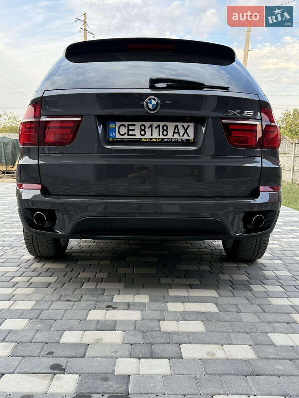 Позашляховик / Кросовер BMW X5 2012 в Чернівцях