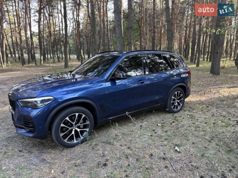 Внедорожник / Кроссовер BMW X5 2022 в Каменском