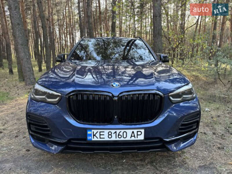 Внедорожник / Кроссовер BMW X5 2022 в Каменском
