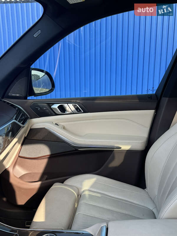 Позашляховик / Кросовер BMW X5 2019 в Івано-Франківську