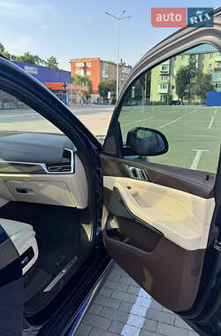 Позашляховик / Кросовер BMW X5 2019 в Івано-Франківську