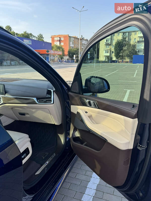 Позашляховик / Кросовер BMW X5 2019 в Івано-Франківську