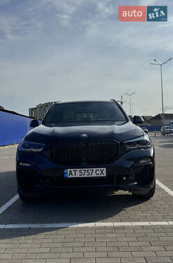 Позашляховик / Кросовер BMW X5 2019 в Івано-Франківську