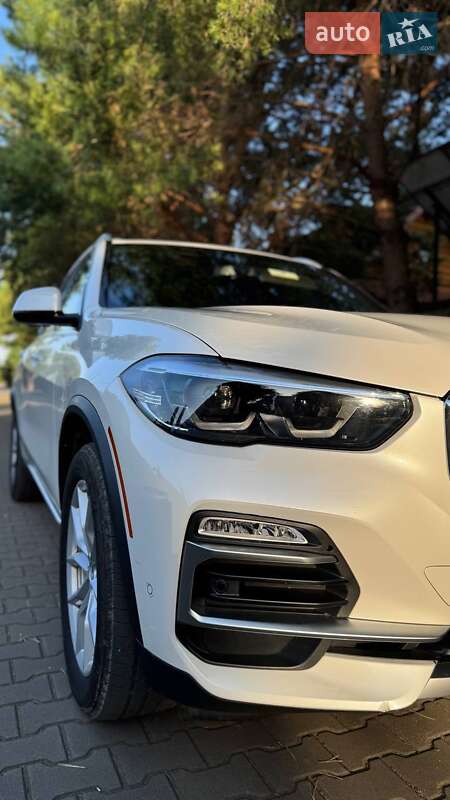 Позашляховик / Кросовер BMW X5 2020 в Луцьку