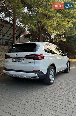 Позашляховик / Кросовер BMW X5 2020 в Луцьку