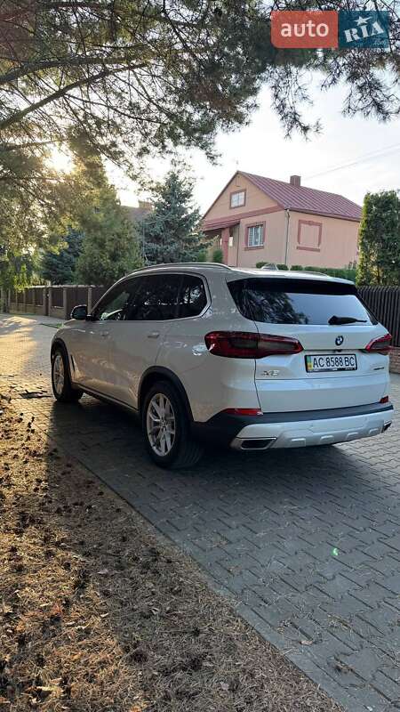 Позашляховик / Кросовер BMW X5 2020 в Луцьку
