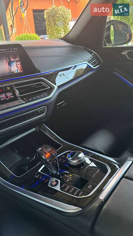 Позашляховик / Кросовер BMW X5 2020 в Луцьку