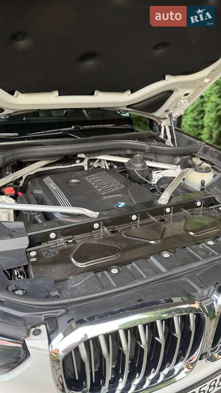 Позашляховик / Кросовер BMW X5 2020 в Луцьку